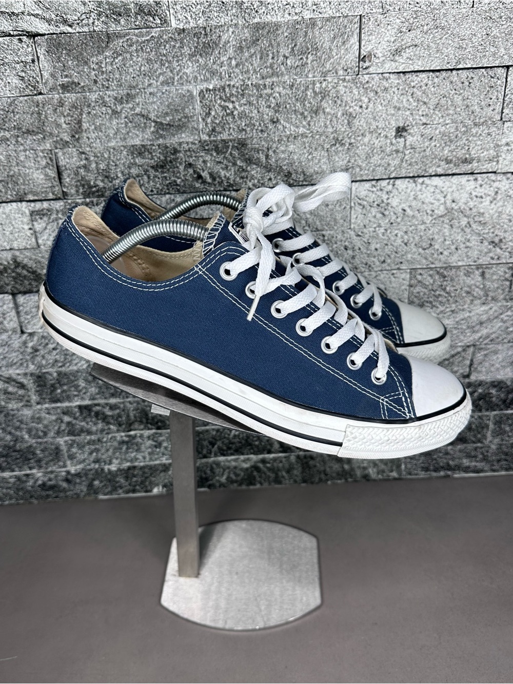 Converse Chuck Taylor All Star Low-Top Navy Sneakers - M9.5/W11.5